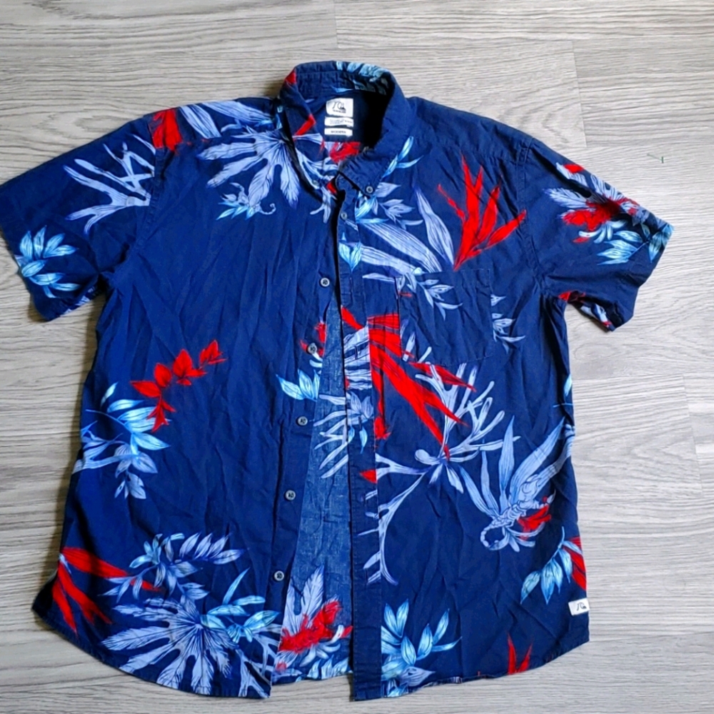 Mens short sleeve shirt